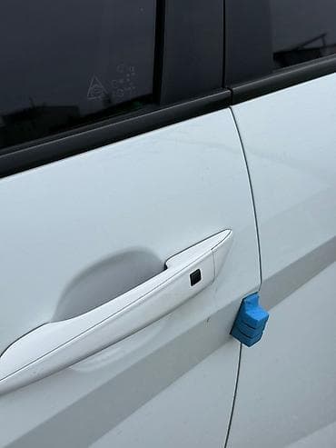 панель машины: Hyundai Avante: 2020 г., Автомат, Гибрид, Седан — 9