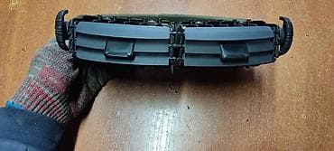 estima: Дефлектор воздуховода Toyota 2002 г., Б/у, Оригинал, Япония — 1