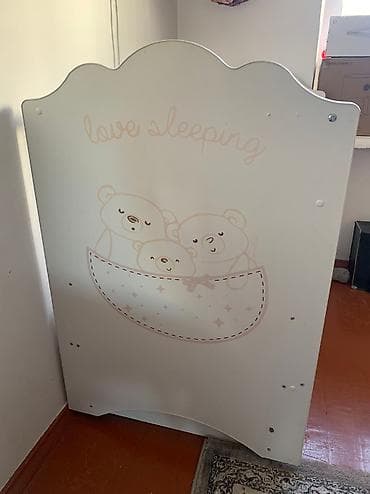 Оюнчуктар: Продается манеж для ребёнка, в хорошем состоянии. Матрас от фирмы — 2