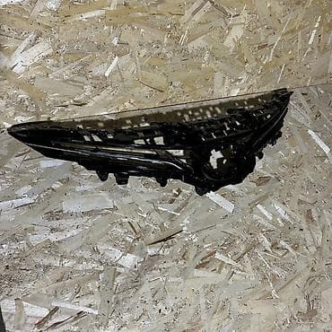 сиденья nexia: Решетка радиатора Toyota — 2