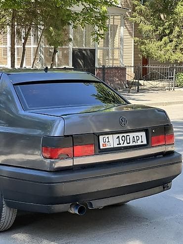 nardo grey: Volkswagen Vento: 1992 г., 1.8 л, Седан — 4