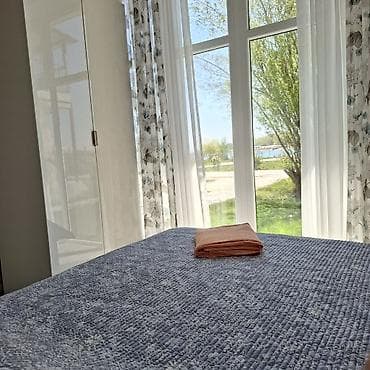 иссык куль коттеджи бостери: Коттедж, Коттедж ЦО Париж, Чок-Тал, Детская площадка, Парковка, стоянка, Охраняемая территория — 4