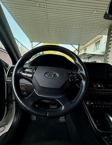 gac aion i60: Hyundai Grandeur: 2018 г., Автомат, Газ, Седан — 5