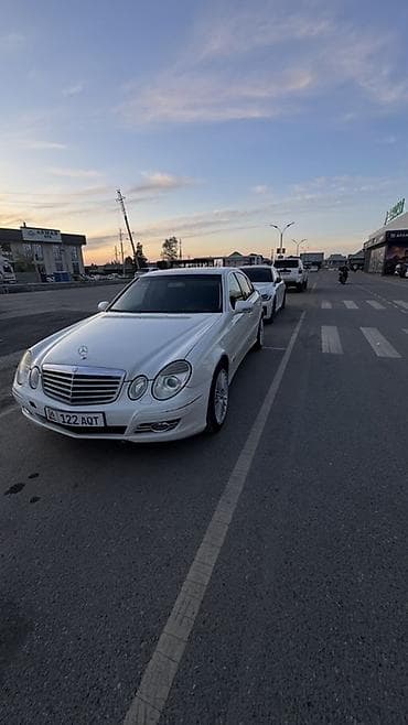 космическая: Mercedes-Benz E-Class: 2008 г., 3 л, Автомат, Бензин, Седан — 3