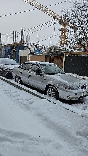 Унаа: Daewoo Nexia: 2011 г., Кол менен иштөөчү, Бензин, Седан — 6