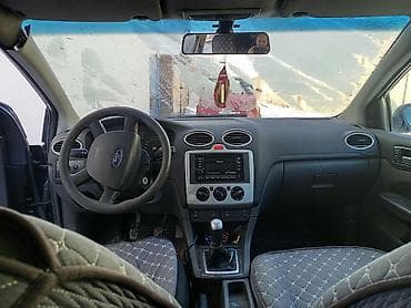 панел лада: Ford Focus: 2005 г., 1.6 л, Механика, Бензин, Седан — 4
