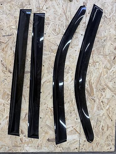 Ветровики на окна Toyota, 2013 г., Б/у, Самовывоз