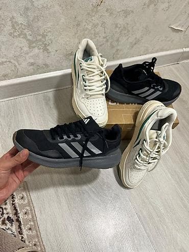 маода кроссовки: Мужские кроссовки, 43, Adidas, Б/у, цвет - Черный, Платная доставка — 1