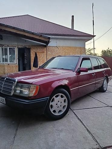 требуется вложении: Mercedes-Benz W124: 1993 г., Универсал — 9