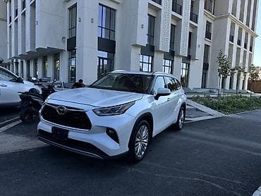 Транспорт: Toyota Highlander: 2022 г., 3.5 л, Автомат, Бензин, Кроссовер — 1