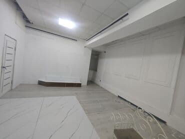 пл: 40.000 тыс + ком услуги.есть туалет и горячая вода. Сдаётся компактное — 4