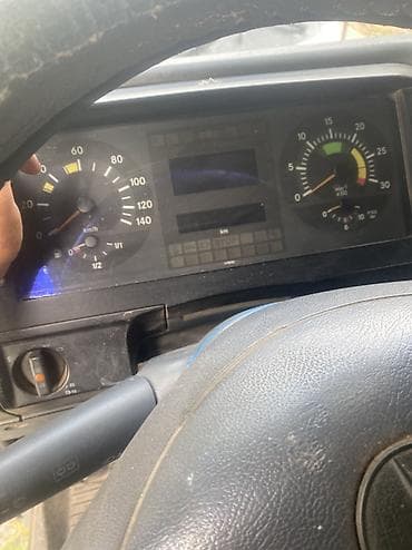 Транспорт: Жүк ташуучу унаа, Mercedes-Benz, Стандарт — 4
