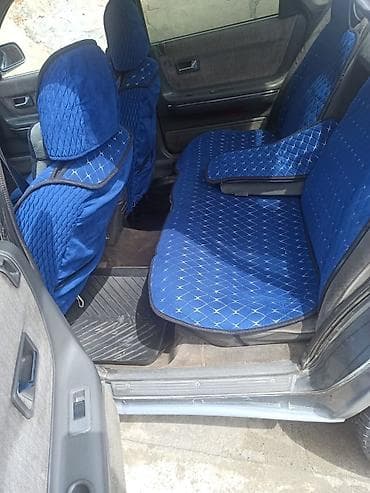 Mazda 626: 1990 г., 0.2 л, Механика, Бензин, Седан