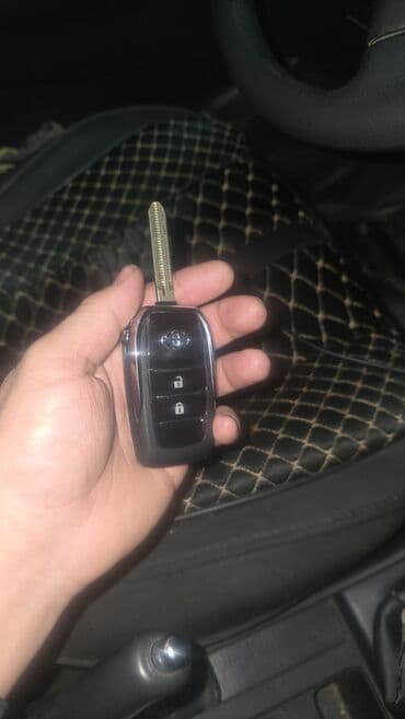 детские машинки на пульте управления: Ключ Toyota — 7