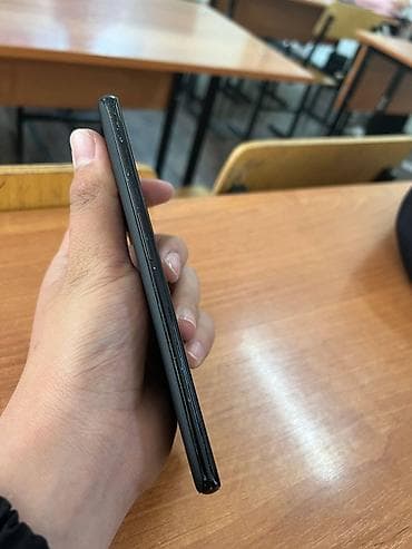 mate 20: OnePlus 10 Pro, Б/у, 128 ГБ, цвет - Черный, 1 SIM — 4