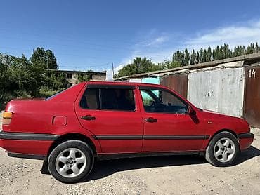 монопрыск на пассат: Volkswagen Vento: 1992 г., 1.8 л, Кол менен иштөөчү, Газ, Седан — 1