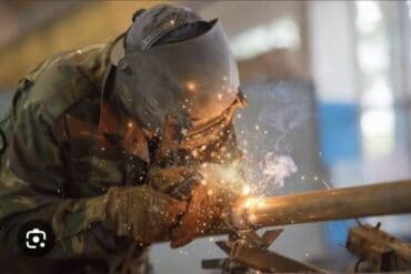 требуется сантехник электрик: Сварка | Ворота, Решетки на окна, Навесы Доставка, Гарантия, Бесплатная смета — 1