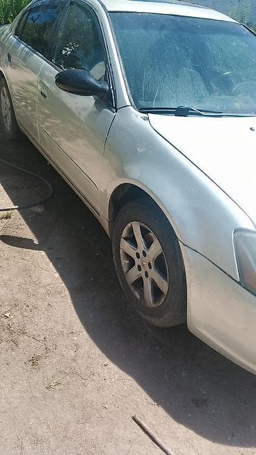 Nissan Altima: 2001 г., 2.5 л, Седан — 2