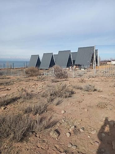 Жер тилкелери: 3000 соток, Курулуш — 5