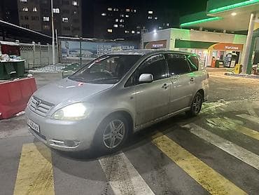 Toyota: Toyota Ipsum: 2002 г., 2.4 л, Автомат, Бензин, Вэн/Минивэн — 2