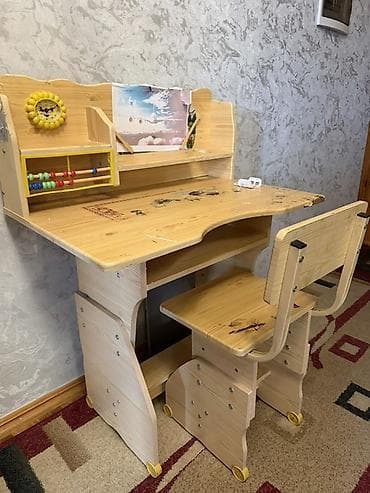Оюн манеждери: Балдар үчүн үстөл жана отургуч комплекти — 1