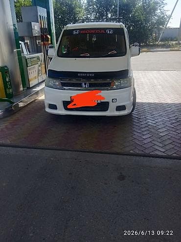 Honda Stepwgn: 2003 г., 2 л, Автомат, Бензин, Минивэн — 1