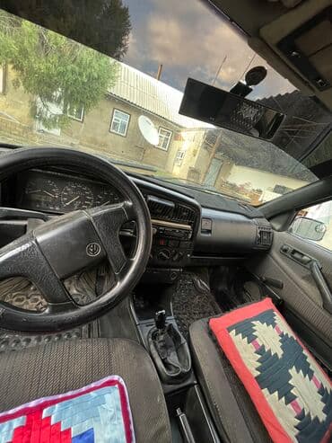 обмен машинами с доплатой: Volkswagen Passat: 1990 г., 1.8 л, Механика, Газ, Седан — 5