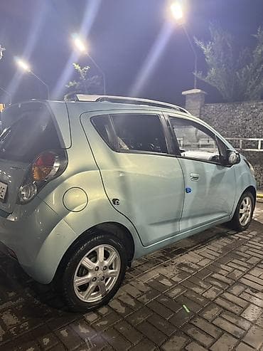 chevrolet tracker ltz: Chevrolet Spark: 2009 г., 1 л, Автомат, Бензин, Хэтчбэк — 5