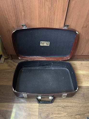 watch active: Чемодан, Маленький (до 40 л), Твердый корпус — 3