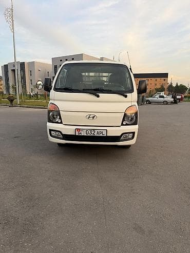 Транспорт: Легкий грузовик, Hyundai, Стандарт — 1