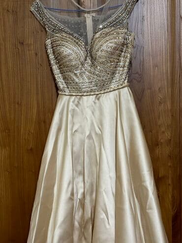 свадебные платья в наличии: Свадебное платье, XS, Дизайнерское, Б/у — 1