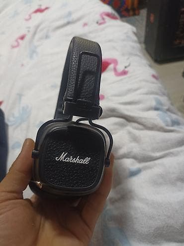jbl quantum 100: Проводные накладные наушники, Marshall, цвет - Черный — 1