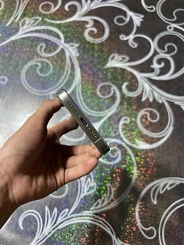 google pixel 6a: IPhone 15 Pro, 256 ГБ, Серебристый, Чехол, 86 % — 6