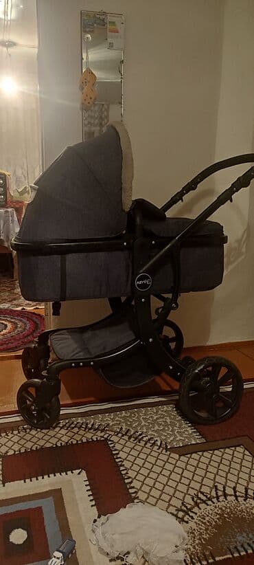 детские машины на аккумуляторе с пультом цена в бишкеке: Балдар арабасы, түсү - Сары, Колдонулган — 1