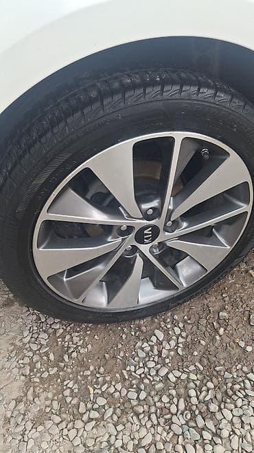 Унаа: Дөңгөлөктөр монтажда 235 / R 18, Жай, Колдонулган, Жеңил унаалар, Куйма — 1