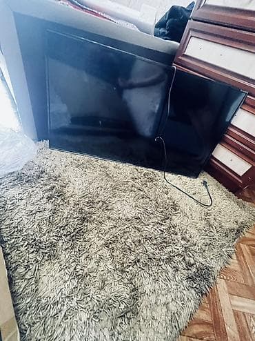 Телевизорлор: Телевизор с плоской панелью, диагональ ориентировочно 40–43 дюйма — 3