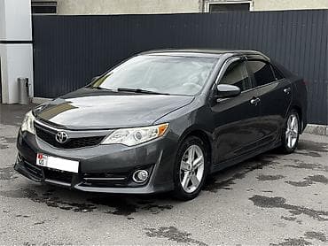 corolla 2004: Toyota Camry: 2013 г., 2.5 л, Автомат, Бензин, Седан — 2