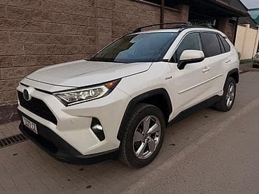 бампер 210 5 5: Toyota RAV4: 2021 г., 2.5 л, Автомат, Гибрид, Кроссовер — 2