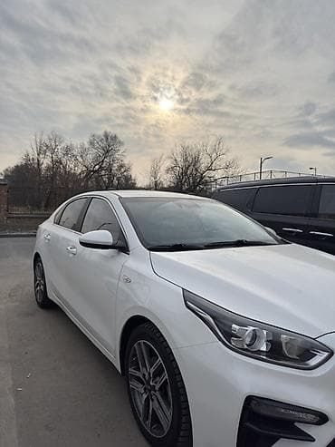 mersedes e320: Kia K3: 2021 г., 1.6 л, Бензин, Седан — 2