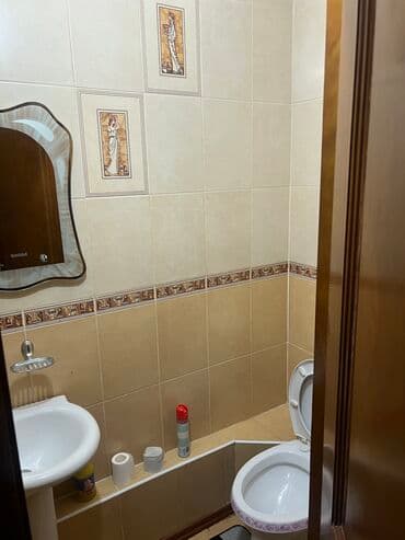 продаю старую 3 квартиру: 3 комнаты, 70 м², 105 серия, 1 этаж, Старый ремонт — 7