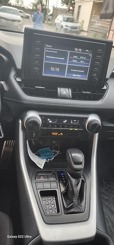 Toyota RAV4: 2019 г., 2.5 л, Автомат, Бензин, Кроссовер — 9