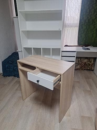 коса аренда: Туалетный столик ВИЕРЖЕ/VIERGE
Ширина: 80см
Высота: 80см
Глубина: 40см — 2