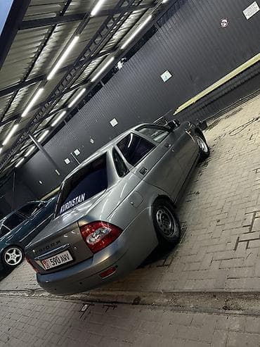 ВАЗ (ЛАДА) Priora: 2008 г., 1.6 л, Кол менен иштөөчү, Бензин, Седан — 1