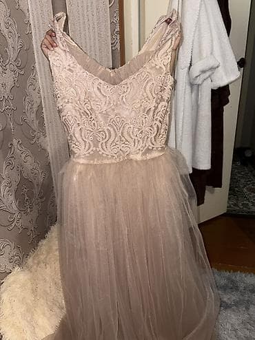 second hand: Два платья вечерних новые 
Размер 42-44
Платье для выпускного — 4