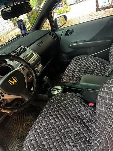 tesla model 3: Honda Jazz: 2007 г., 1.5 л, Автомат, Бензин, Хэтчбэк — 6