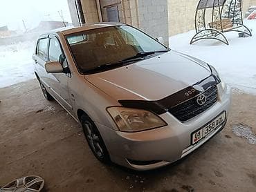 Toyota Corolla: 2002 г., 1.8 л, Механика, Бензин, Хэтчбэк