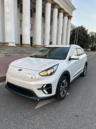 Kia Niro: 2022 г., 2 л, Автомат, Электромобиль, Кроссовер — 1