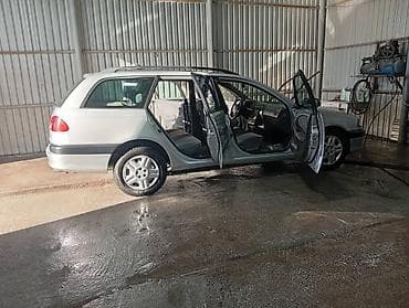 dodge caliber: Toyota Avensis: 2000 г., 1.6 л, Ручные, Бензин, Универсал — 4