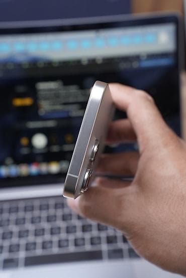 IPhone 16 Pro Max, Б/у, 1 ТБ, Серебристый, Защитное стекло, Чехол — 6