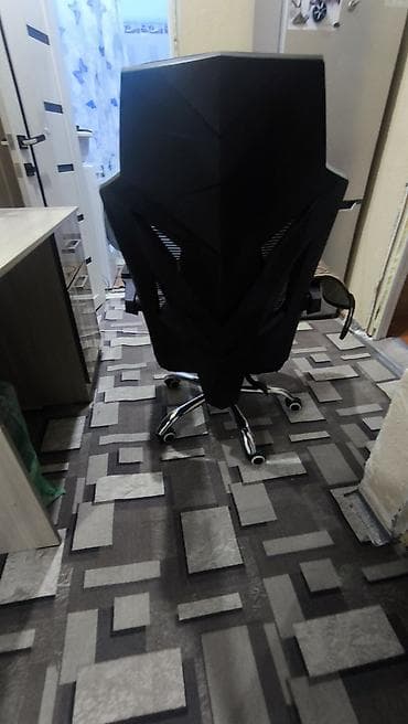 купить игровое кресло: Игровое кресло, Б/у, С колесиками, цвет - Черный — 2